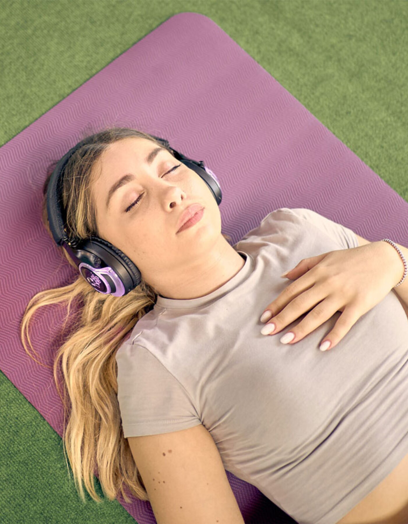 Yoga On Stage - Area Experience