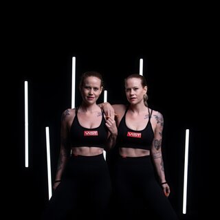 The Squattwins Julia & Stephanie