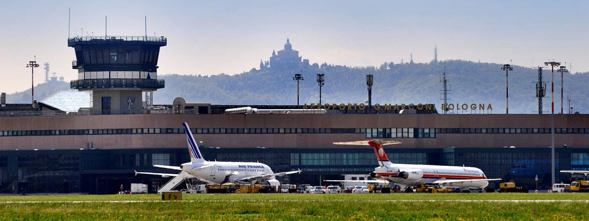 Bologna Aeroporto / BLQ Bologna Aeroporto / BLQ