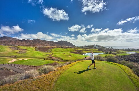 Campo da golf a 18 buche/ PAR 67
