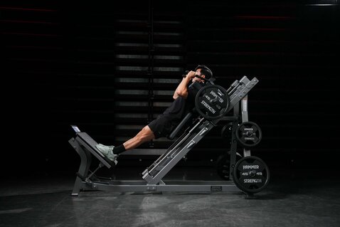 Hammer Strength Plate loaded Hack Squat