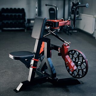 Seated read delt